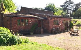 Pbc - Perriford Barns And Cottages